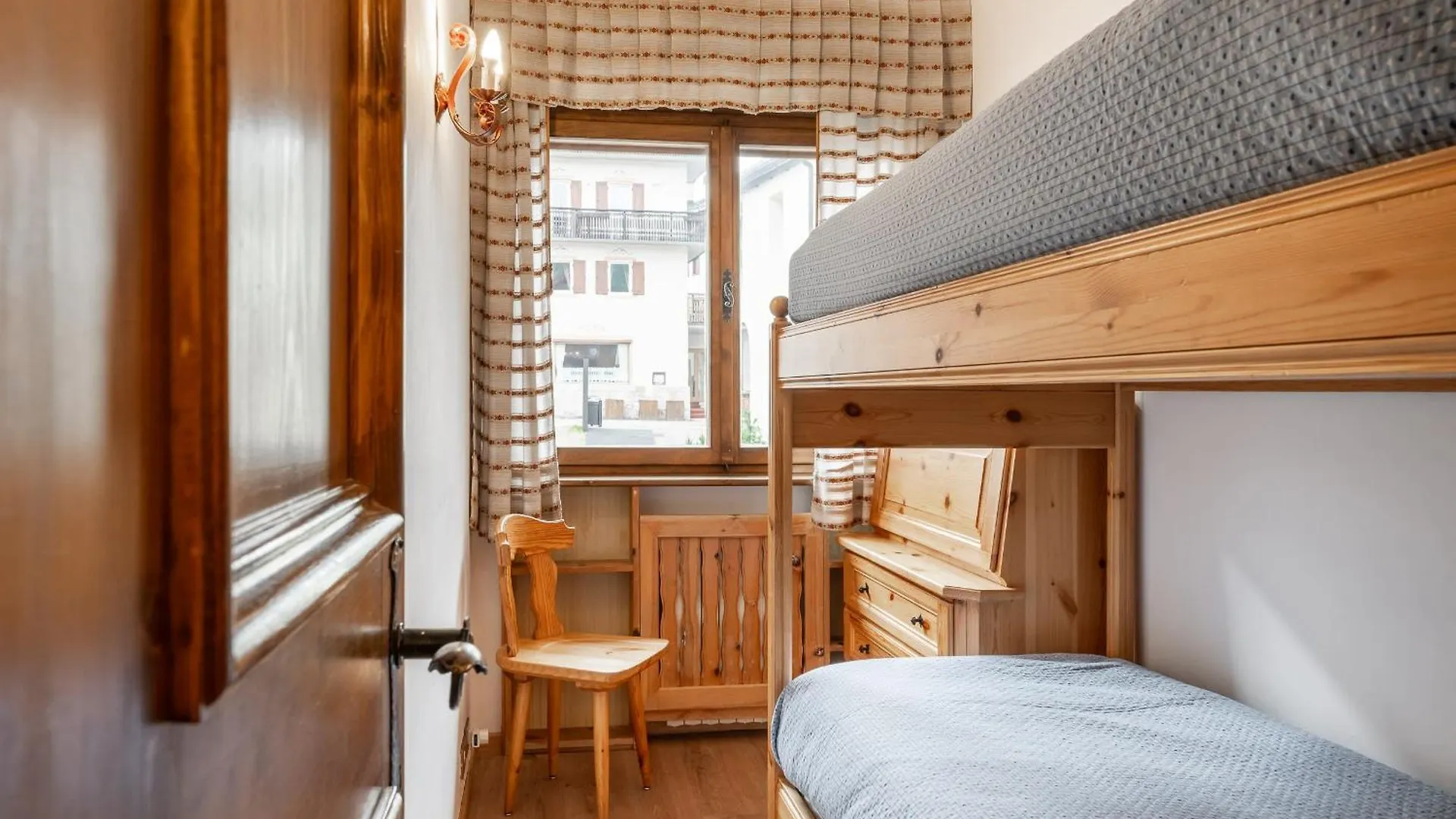 Lovely 2 Bedroom Flat In Corso Italia With Parking Cortina dʼAmpezzo Appartement
